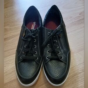 Munro Gabbie Black Snake Print‎ Leather Lace Up Side Zip Sneakers Size 13M